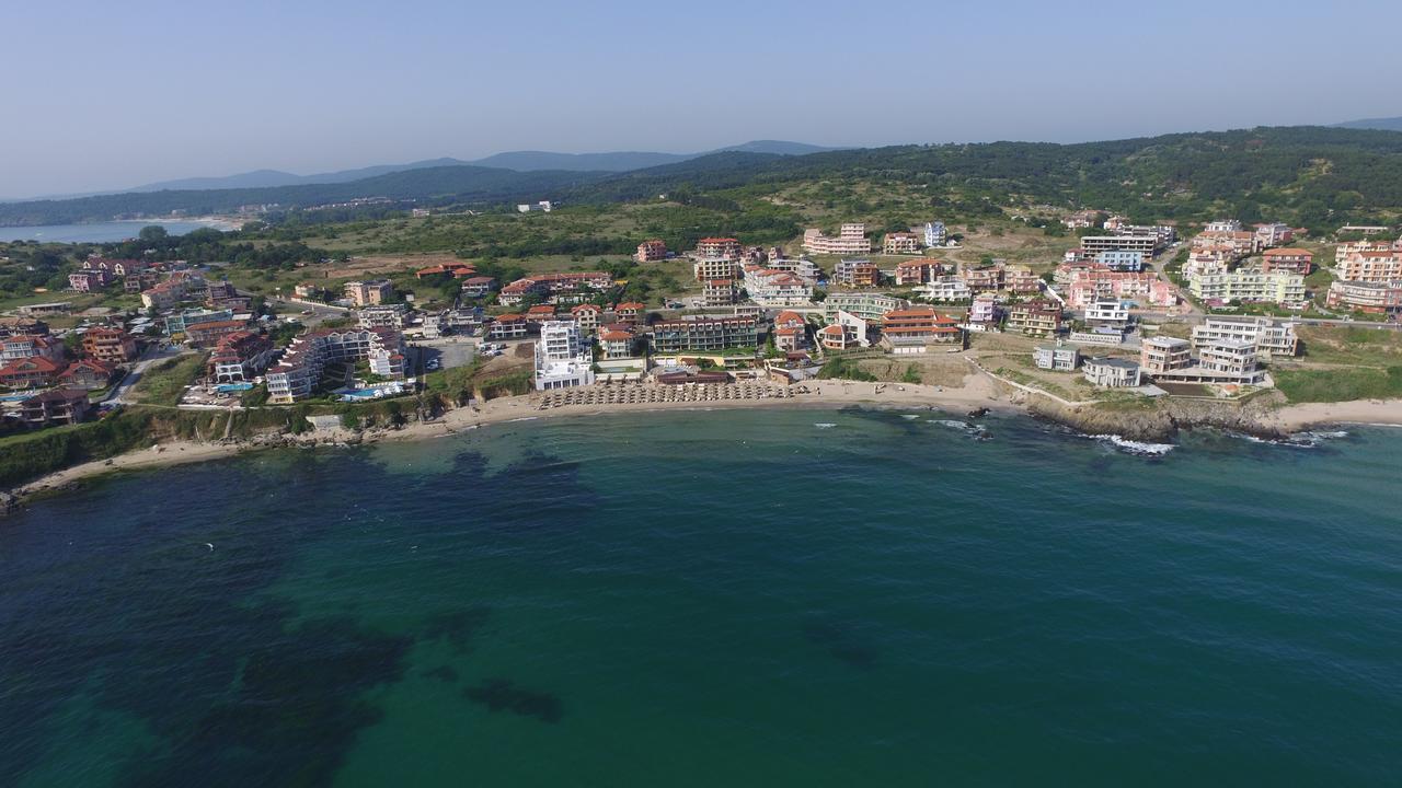 Selena Beach Family Hotel Sozopol Bagian luar foto